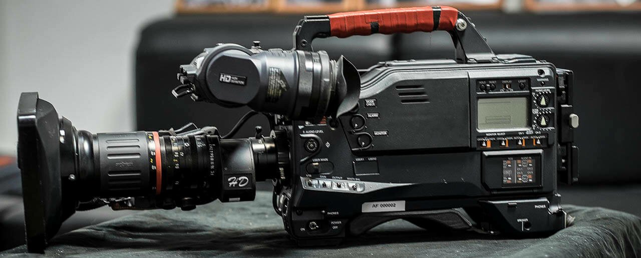 Профессиональные видеокамеры с максимальным разрешением съемки 4000x2160 в Смоленске