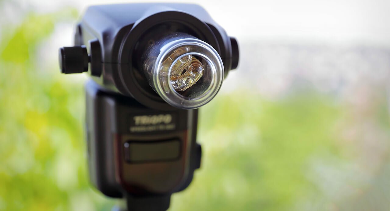 Вспышки для фотоаппаратов Falcon Eyes в Смоленске